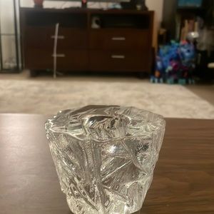 Selling this beautiful crystal etched detailed correfors candle holder.